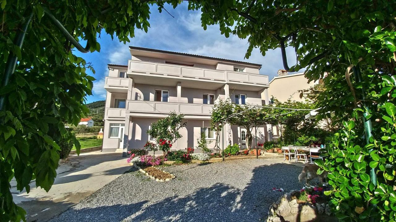 Apartmani Kastelan Barbat na Rabu Extérieur photo