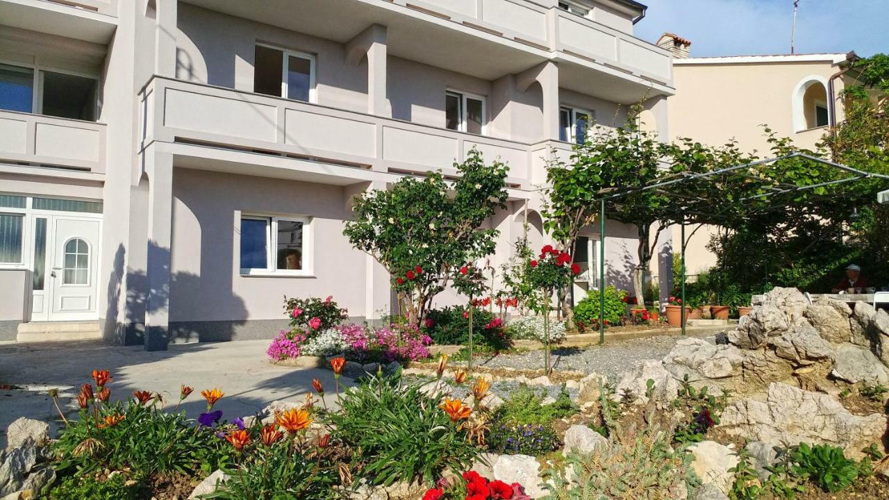 Apartmani Kastelan Barbat na Rabu Extérieur photo