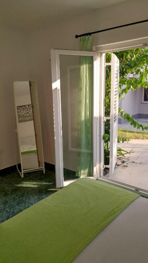 Apartmani Kastelan Barbat na Rabu Extérieur photo